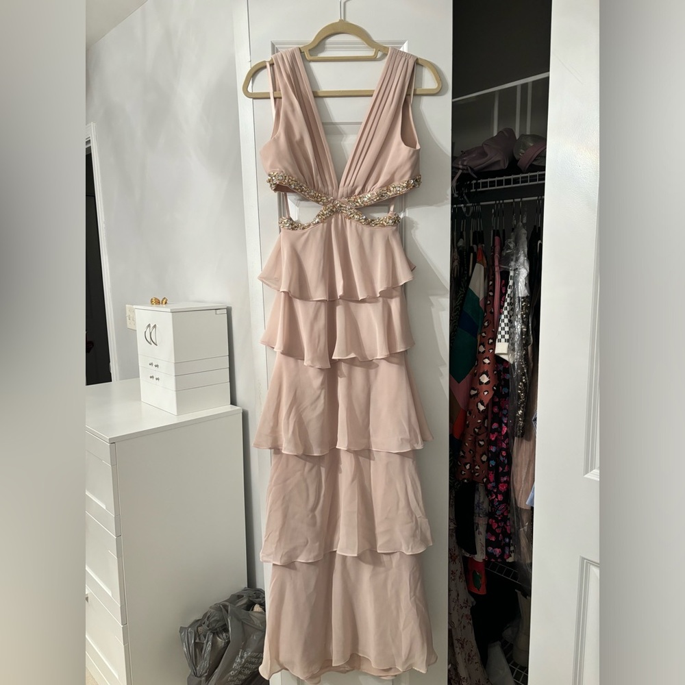 BCBG PROM DRESS